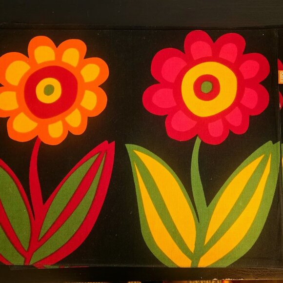 Set of 4 Raffi vibrant floral placemats - Picture 1 of 4